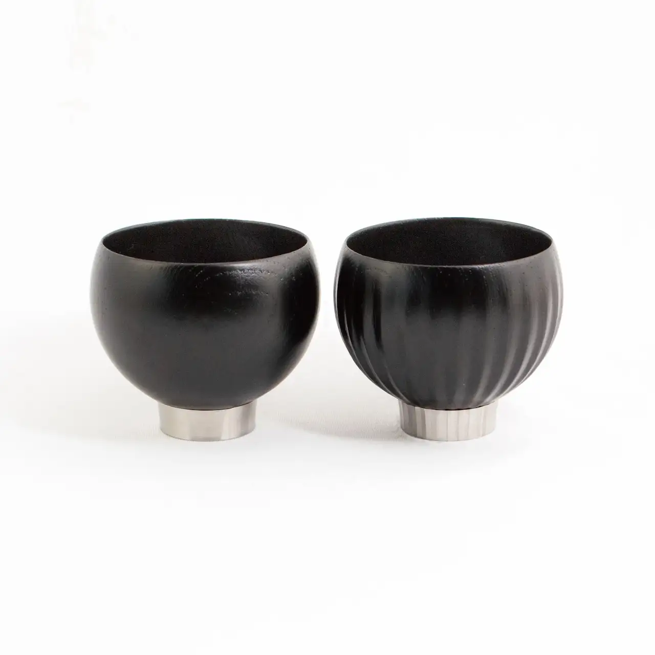 手作り 漆器 × 金属 sukuf black ペア 湯呑 ぐいのみ 小鉢 天然木 本漆  伝統工芸 ぐい呑み ぐい飲み 酒器