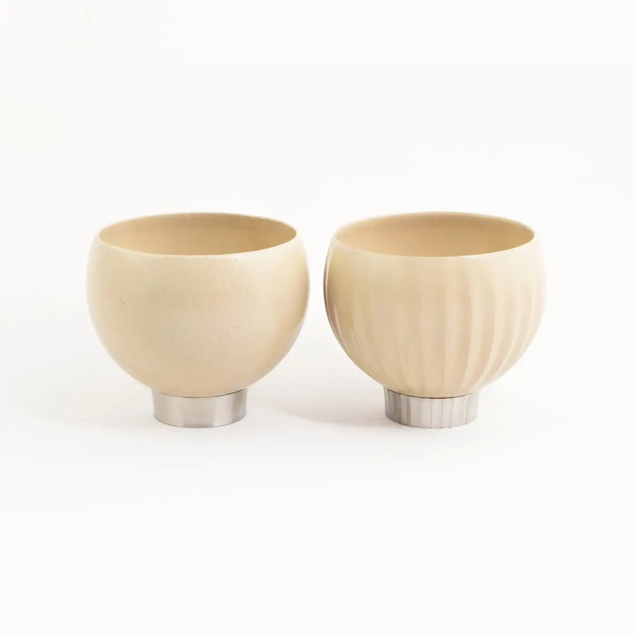 手作り 漆器 × 金属 sukuf ivory ペア 湯呑 ぐいのみ 小鉢 天然木 本漆  伝統工芸 ぐい呑み ぐい飲み 酒器