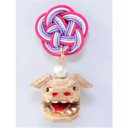 加賀獅子ピンバッジ×水引_装飾品・工芸品     装飾品・工芸品  服飾小物 _【1236325】