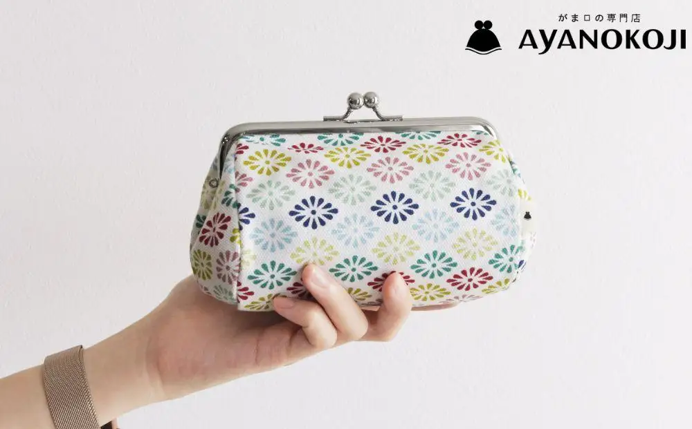 【AYANOKOJI】TAWARA型がま口コスメポーチ 中サイズ(京都菊菱 白)| がま口専門店 雑貨 人気ブランド