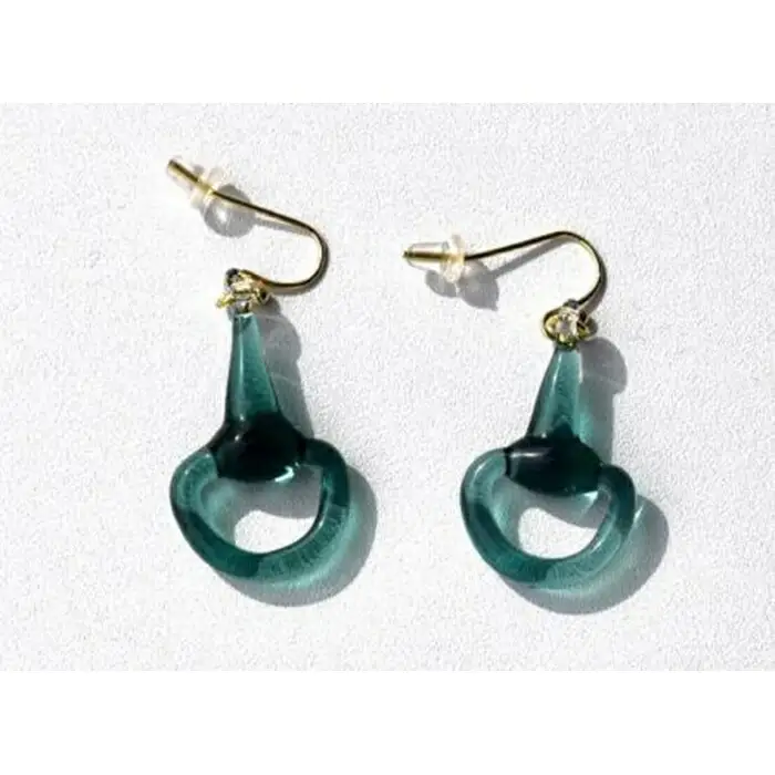 ハーフビットピアス GREEN(イヤリングに変更可) ｜ ピアス アクセサリー