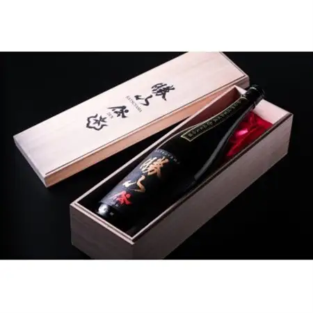 勝山 純米大吟醸 極純原酒 伝 1800ml_酒・アルコール 純米大吟醸 日本酒 sake サケ_【1448304】