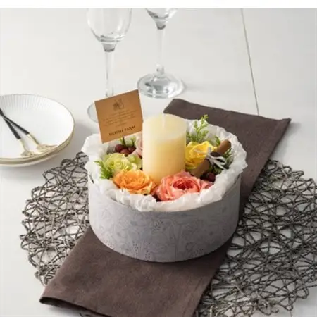 ホシファーム　『薔薇のケーキでお祝いギフト』カラフル_花・観葉植物  花 _【配送不可地域：離島・北海道・沖縄県】【1465209】