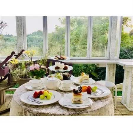 シークレットガーデンで楽しむアフタヌーンティ2名様_旅行券・チケット 食事券    旅行券・チケット  入場券・優待券 _【1464096】