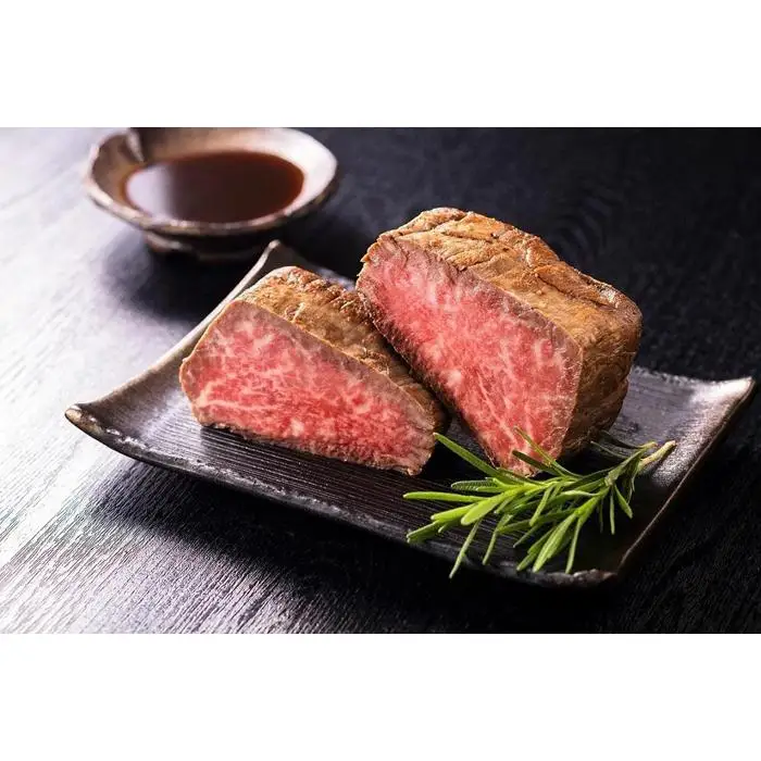 黒毛和牛ヒレローストビーフ 300g ｜ ローストビーフ 肉 お肉 牛肉 和牛 人気 有名 おすすめ ソース ギフト 黒毛和牛 ヒレ 高級 国産牛 柔らかい 肉料理 贈答 ギフト お取り寄せ 送料無料 鎌倉 神奈川 ローストビーフ