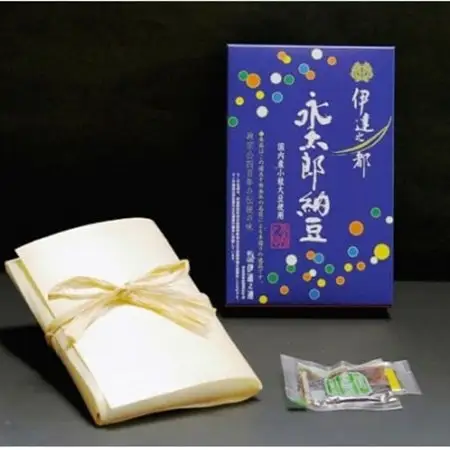 経木手包み小粒納豆90g10箱(無添加味つゆ、からし、宮城の手造り海水塩付き)_惣菜・加工品 納豆  _【配送不可地域：離島】【1273026】