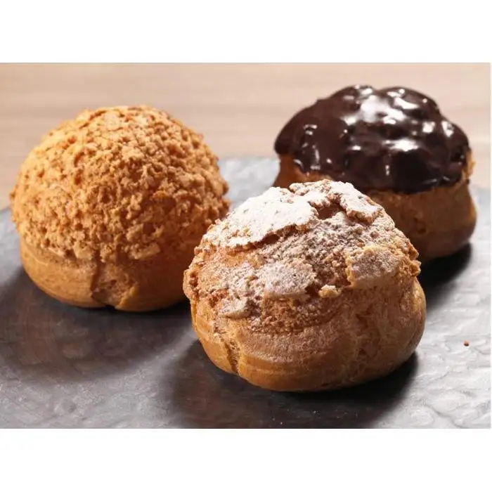 クッキーシュークリーム３個とハーフシャンティ３個とショコラシュー2個のセット
