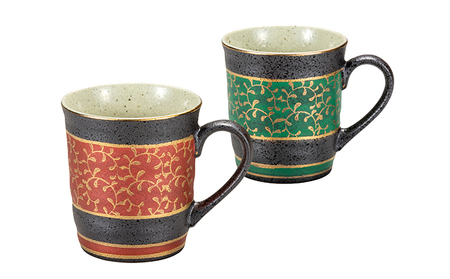 九谷焼　 ペアマグカップ　金唐草　a04 