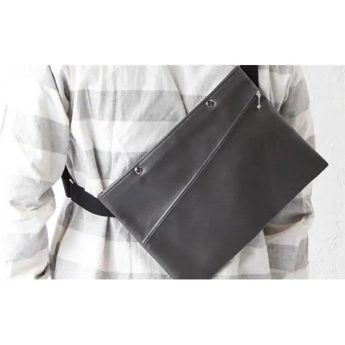 上質で上品でシンプルなショルダーバッグ「saco」（グレー） No.246-08