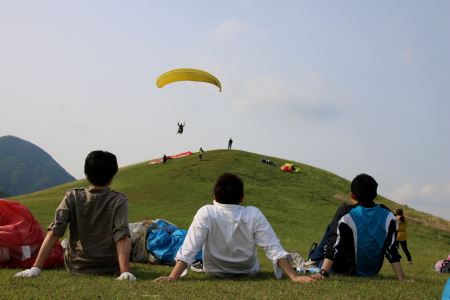 0037-82-02 パラグライダー 半日体験コース Mt.FUJI PARAGLIDING (旧 アサギリ高原パラグライダースクール)