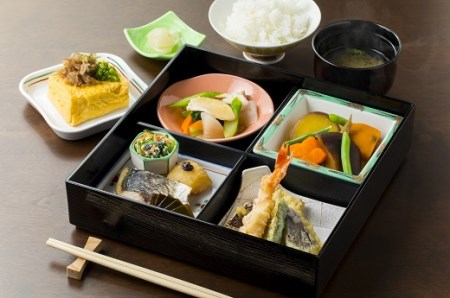 三笠高校生レストラン「まごころきっちん」食事券（２名分）【01201】