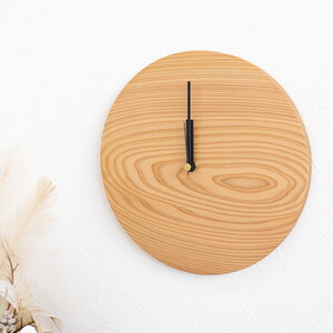 Wooden clock 木の時計（秋田杉） インテリア シンプル 丸型 掛け時計 木のぬくもり ナチュラル リビング 寝室 店舗 お店  ドットタイプ