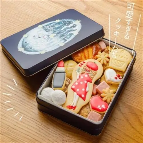 【贈答品】ちょっと大人なポルカちゃん　かわいいアイシングクッキーが入った特別なクッキー缶 #04_菓子・スイーツ クッキー  _【1377490】