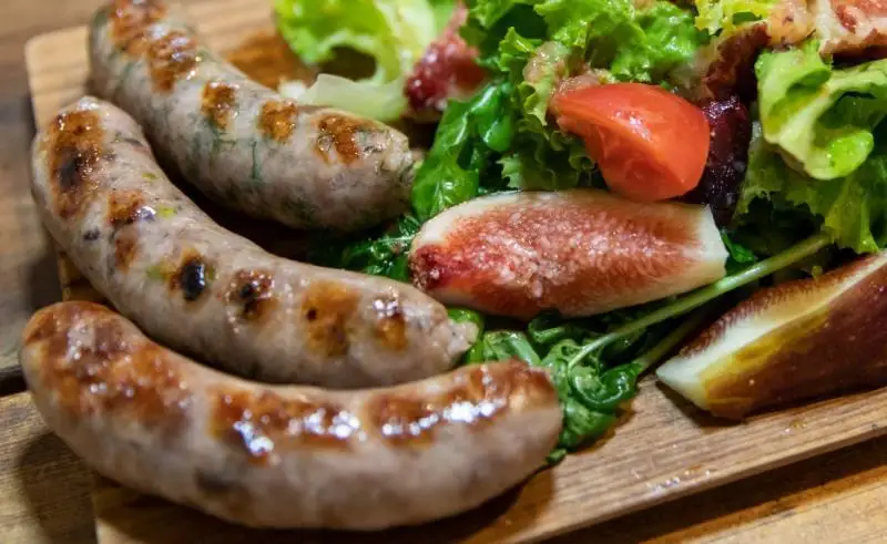 【サルシッチャ!デリ】「いつものサルシッチャ」ソーセージ100g×5本セット［ 京都 サルシッチャ専門店 自家製 粗びき サルシッチャ 定番商品 絶品 人気 おすすめ お取り寄せ 通販 送料無料 ふるさと納税 ］