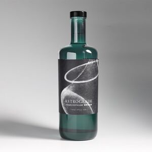 ジン クラシックジン 鷹栖蒸溜所のクラシックジン RETROGRADE レトログレイド 700ml 北海道 鷹栖町 Son＆Heir株式会社 ジン クラシックジン お酒 GIN 酒