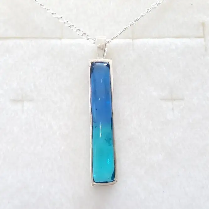 【レディース／メンズ】スクエアペンダント Aqua Blue & Crystal Turquoise