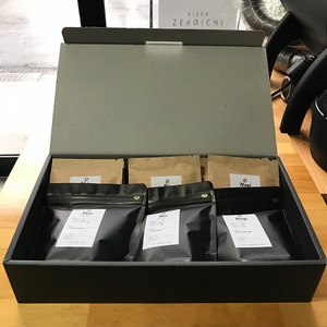 A329　オリジナルブレンド 自家焙煎コーヒー豆（豆の状態：中挽き）100g×3個、ドリップバッグ 6個【珈琲 ドリップ 300g 自家焙煎 詰め合わせ セット 大阪 八尾市】