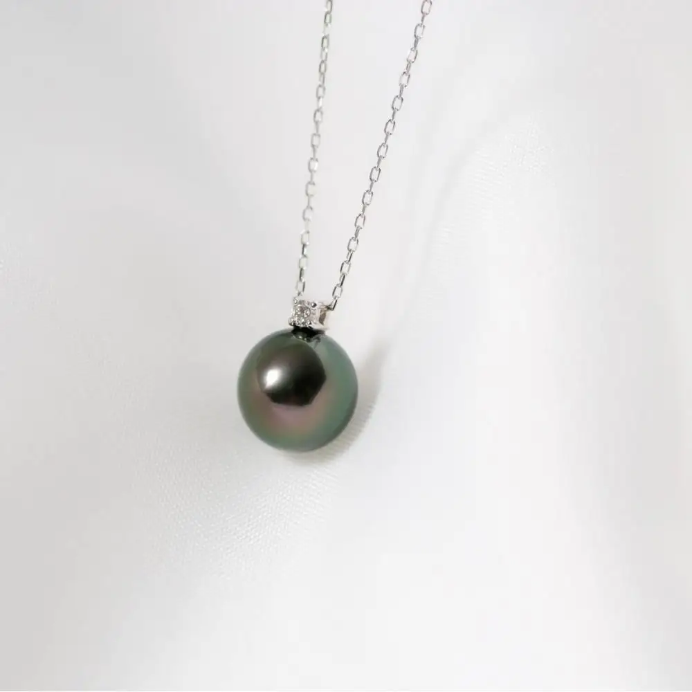 ブラックパール（タヒチ 黒蝶真珠） 8.0mm ダイヤモンド Pt900 プラチナ ペンダント ネックレス（チェーン付き）