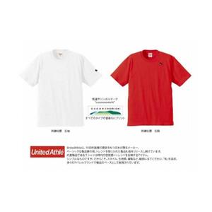 尾道市立美術館オリジナル「黒ねこ刺繍Tシャツ（赤・Ｍサイズ）＆警備員ピンバッジ」（Ｔシャツ刺繍位置：袖）