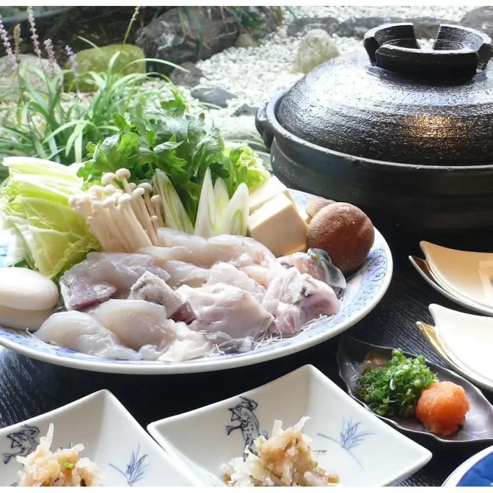 【四季の味ちひろ】冬季限定特てっちりコース＜2名様分＞（ぐるなびセレクション）