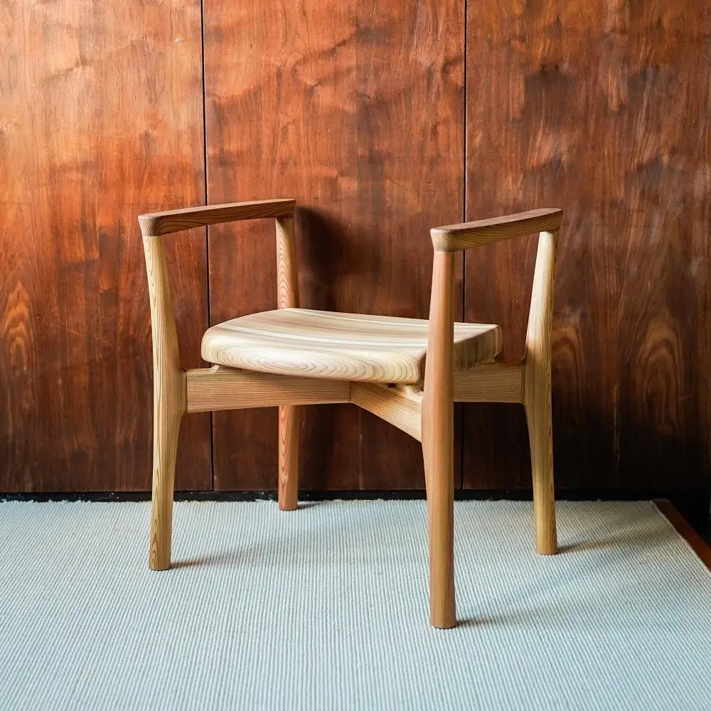杉アームスツール 約幅650× 座高450×奥行470mm