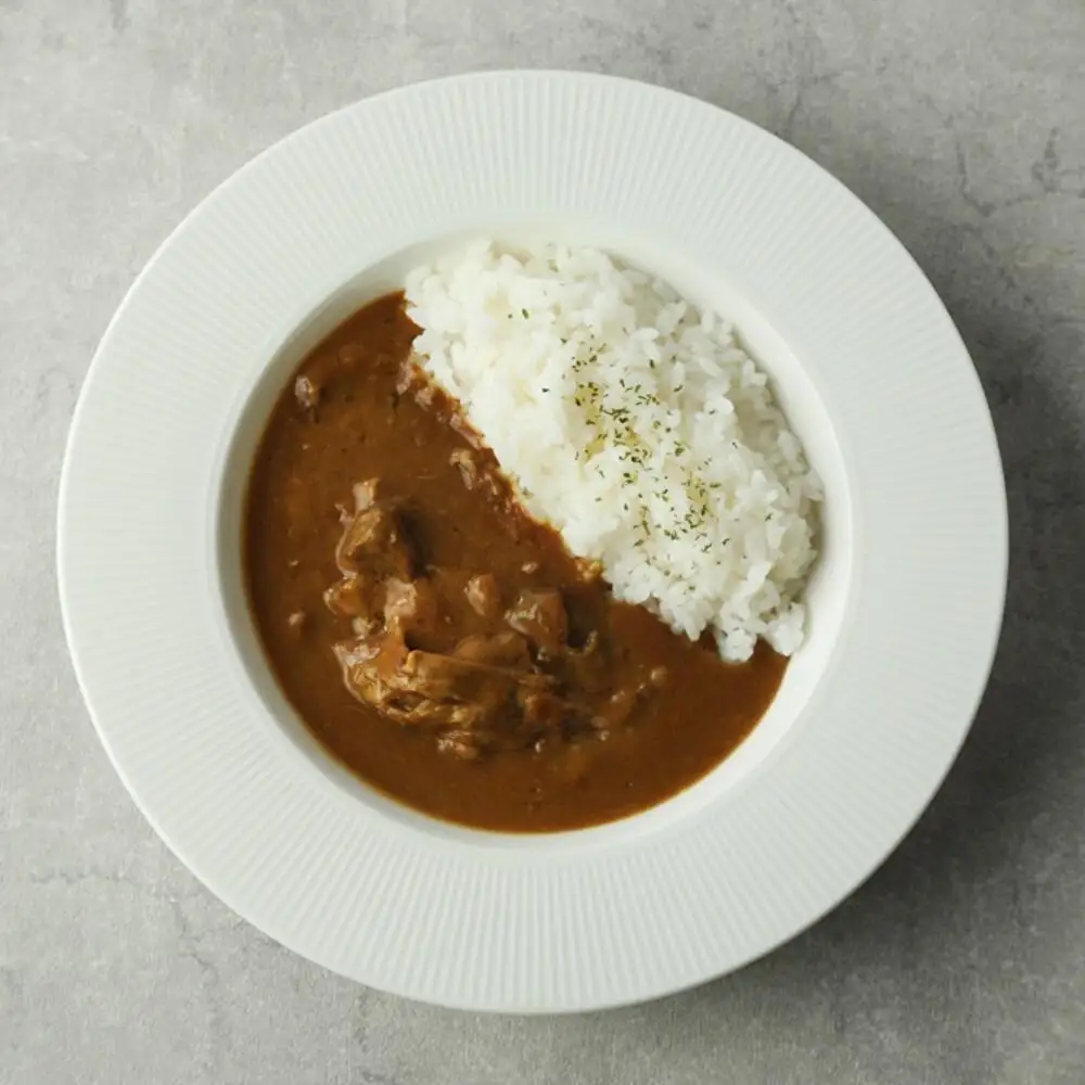 トロトロ牛すじカレー・贅沢和牛ビーフシチュー