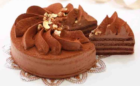 口どけなめらか 生チョコケーキ 『フラワーショコラ』　 北海道 新ひだか町 のオリジナルケーキ