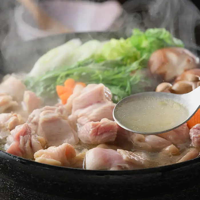 朝引き鶏の水炊きset2～3人前/鍋 スープ 鍋セット 鶏肉 モモ肉 No.1065