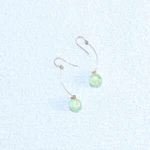 アクセサリー プチピアス（カラー：グリーン）【グラスアート黒木】_A0114-015