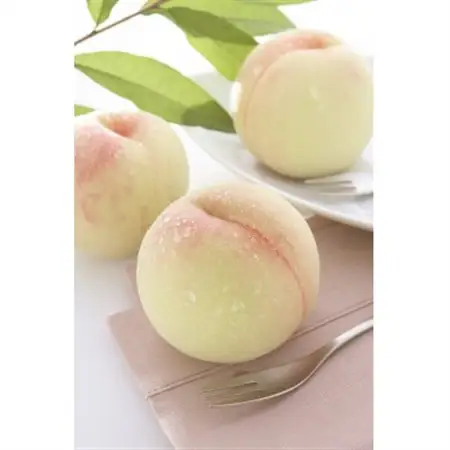 2026年先行予約　岡山白桃　ロイヤル　(1箱3玉入り)800g_果物・フルーツ もも  モモ 桃_【配送不可地域：離島】【1598070】