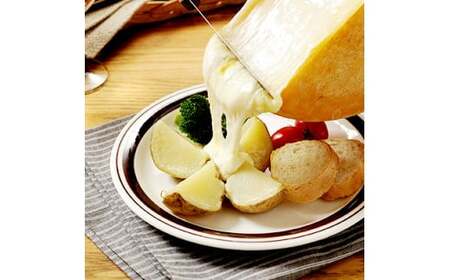 花畑牧場 十勝産生乳 ラクレットハーフカット 不定貫 （約2.3kg-約2.7kg） ラクレット チーズ ハーフ ラクレットチーズ 冷蔵 国産 北海道 中札内村 [P3-1]