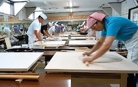 杉戸麺打愛好会 小川道場 そば打ち 短期集中合宿 (2泊3日)｜二八 そば そば打ち 体験 宿泊 合宿 体験型 チケット 利用券 埼玉県 さいたま 杉戸町 [0609]