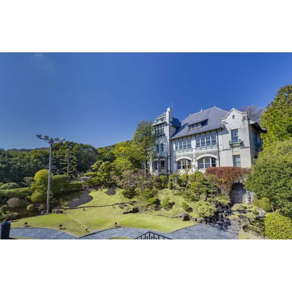 【LE UN 神戸迎賓館】ペアランチまたはディナー食事券《オリジナルフレンチコース》