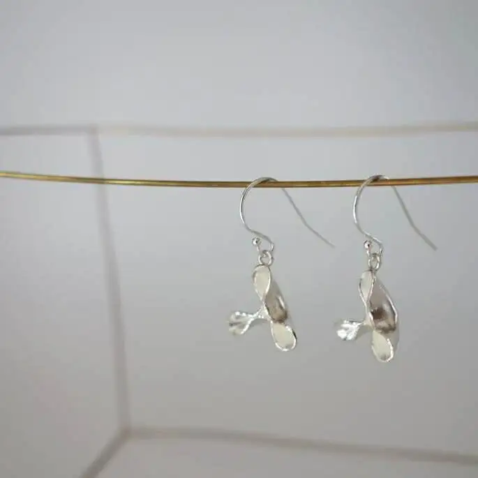 【金工】辻占ピアス