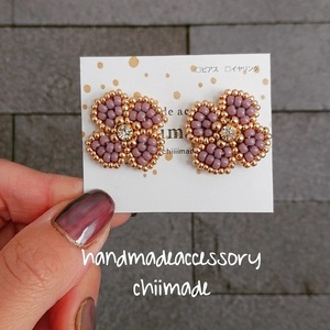 ビーズ 刺繍 お花 :イヤリング パープル ジュエリー アクセサリー chiimade