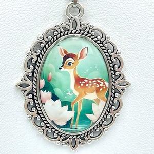 奈良の子鹿とハスのネックレス（ミドリ）ジュエリー春日 6-289