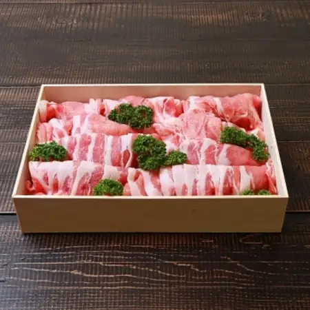 とろける極上の越後もち豚ロース しゃぶしゃぶ用　900g　新潟の逸品【配送不可地域：離島】【1644014】