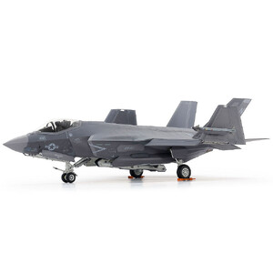 プラモデル 1/48 ロッキード マーチン F-35C ライトニングII タミヤプラモデル