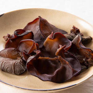 大分県産 きくらげ (計240g・40g×6袋) キクラゲ 木耳 小分け 国産 肉厚 きのこ キノコ 常温 ビタミンD 食物繊維 天ぷら スープ 【opap001】【大分乾物】