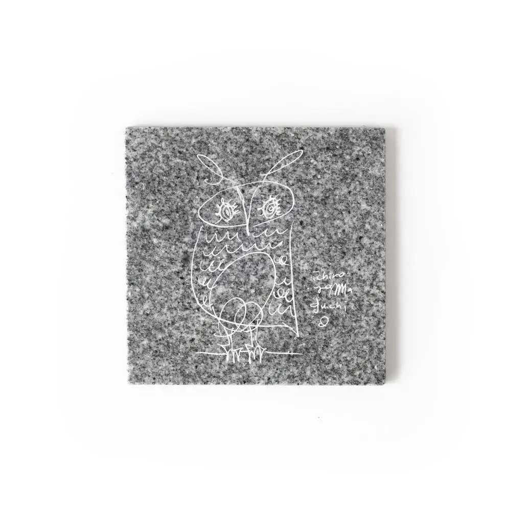 owl / Ichiro Yamaguchi｜山口一郎氏イラスト刻印の庵治石プレート