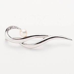 アコヤ真珠 銀色ブローチ (8mm珠) 真珠 パール ブローチ シルバー アクセサリー フォーマル パーティー ギフト プレゼント 【opbn007】【オーハタパール】