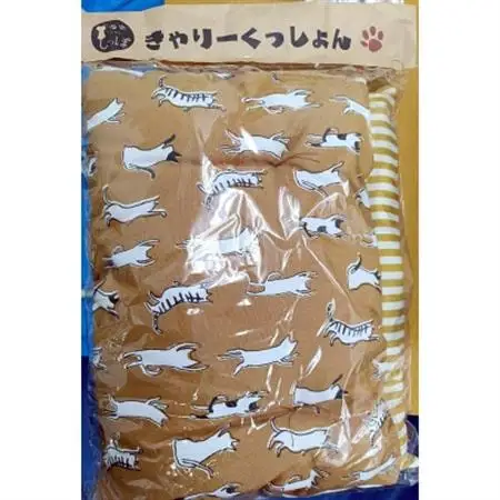 保護猫へのご支援のためのお礼品【チームしっぽ】猫のキャリーケース用クッション(手作り)【1650164】