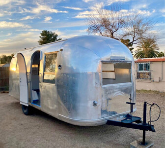 DJ-001_Airstream アメリカンキャンピングトレーラー エアストリームハンター オリジナル（標準仕様）