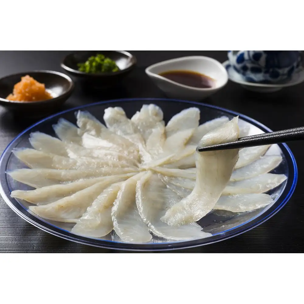 博多製造 ”ふぐざんまい”(刺身、たたき、一夜干し、唐揚げ、鍋用切身、茶漬け）
