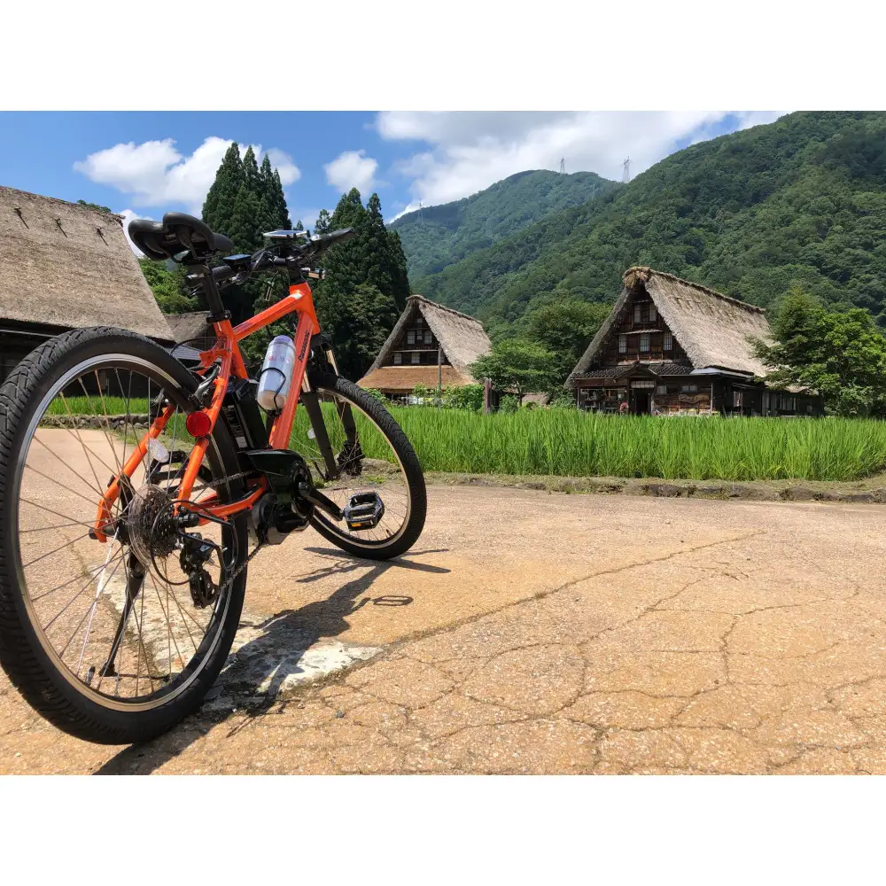 E-bikeで走る！ガイド付きサイクリングツアー ＜世界遺産五箇山サイクリング＞