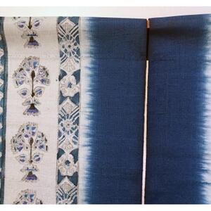 職人の技が光る美しい暖簾（木版染め　更紗紋）