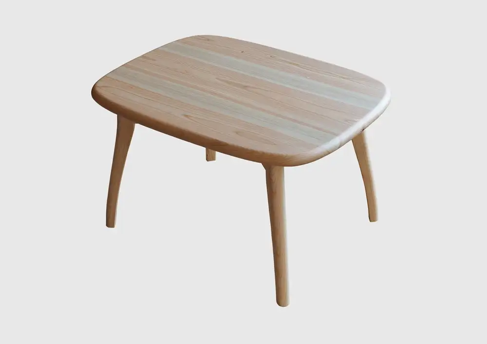 【kids table】　共に年を重ねていく家具　丸みを帯びたキッズテーブル