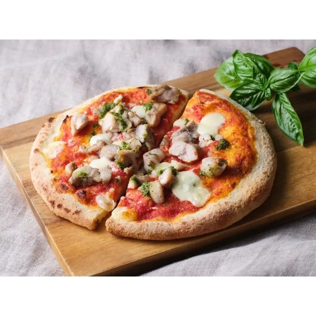 オリーブ地鶏とダイシモチ麦のピザ（8インチハーフ×8枚セット）