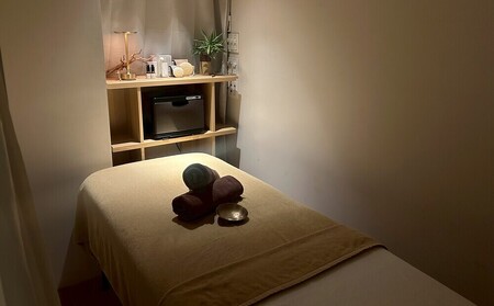 女性専用の個室サウナ【SaunaTherapy】おひとり様サウナ&アロマトリートメント利用「eチケット」[1回分]【122007】