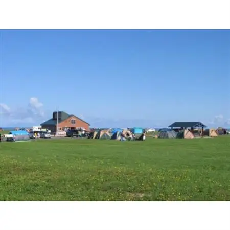 北海道初山別村みさき台公園オートキャンプ場利用券(カーサイト/AC電源なし/1泊分)【1544137】